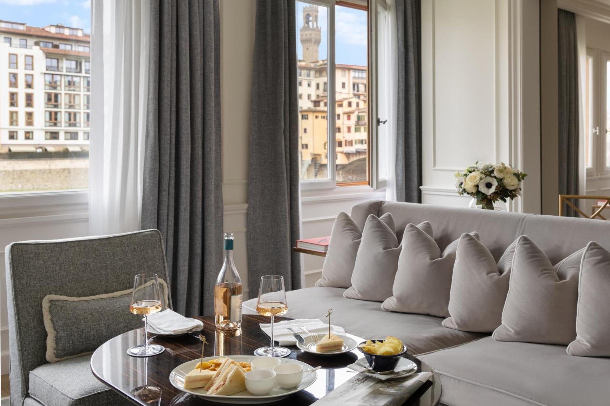 Lungarno Luxury Apartments - By Lungarno Collection Florence Extérieur photo